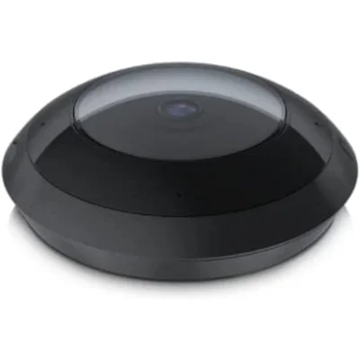 "Indoor/outdoor 2K PoE camera with pan-t